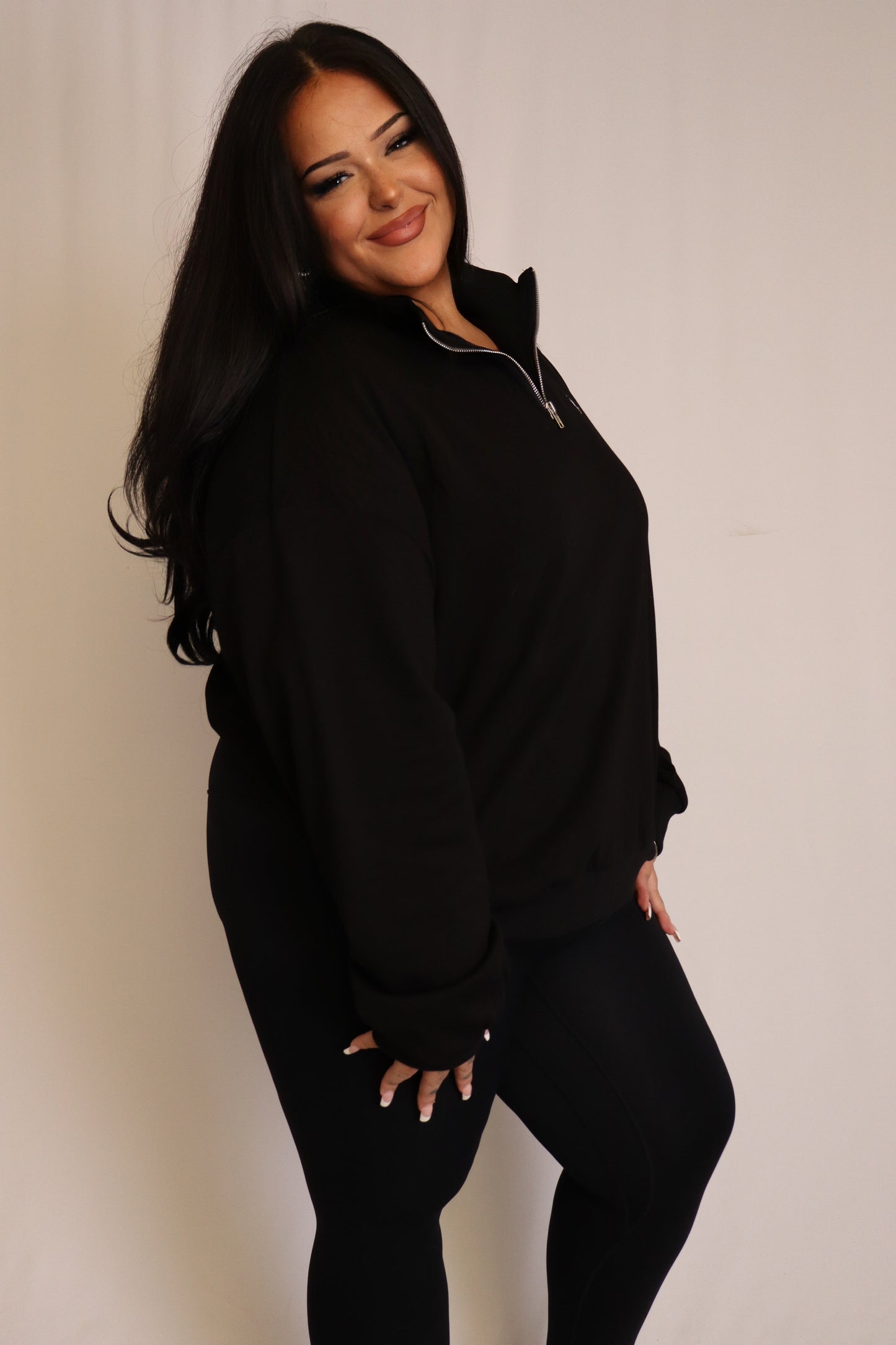 Tessa Pullover - Black